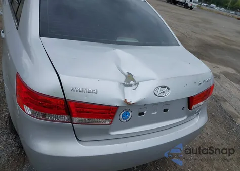 2006 Hyundai Sonata Gls V6/Lx V6 from USA, damaged, VIN 5NPEU46F06H031211